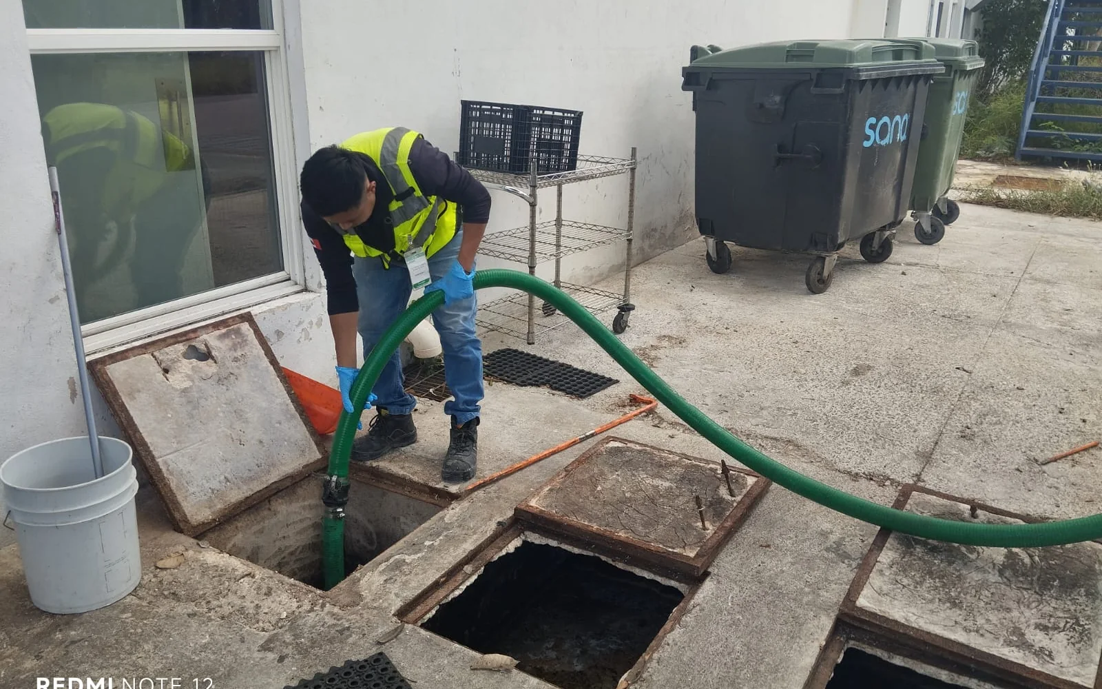 Desazolve de registros sanitarios